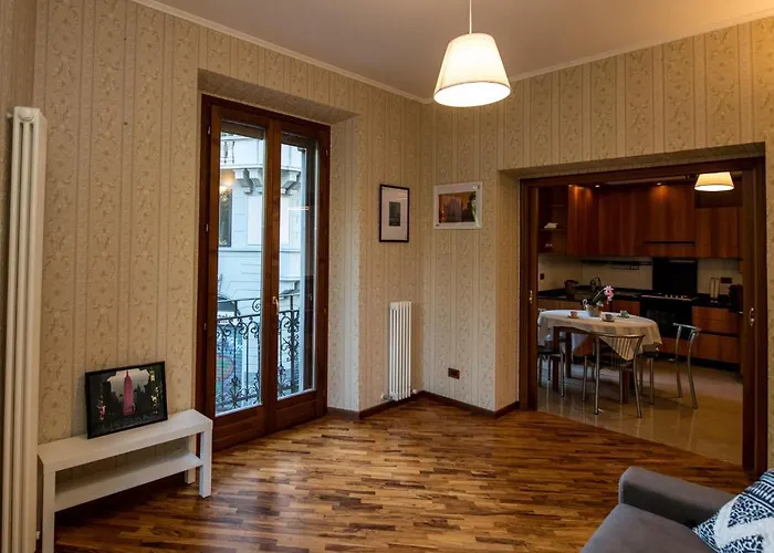 Shortmi Montello Milano