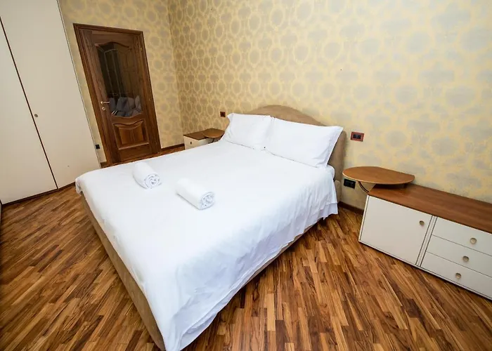 Apartment Shortmi Montello Milan